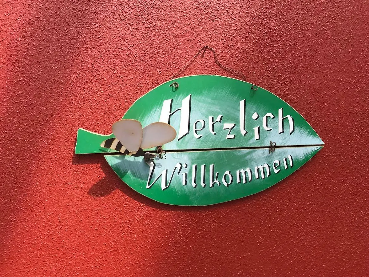 Studio Apartment Dusseldorf Homestay